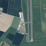 Die Lage von Flugplatz im Orthofoto