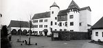 Schloß Hofseite und Mauer mit Pforte, Mengerskirchen Schloß Hofseite und Mauer mit Pforte, Mengerskirchen