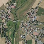 Die Lage von Warmshausen im Orthofoto