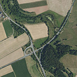Die Lage von Wickersdorf im Orthofoto