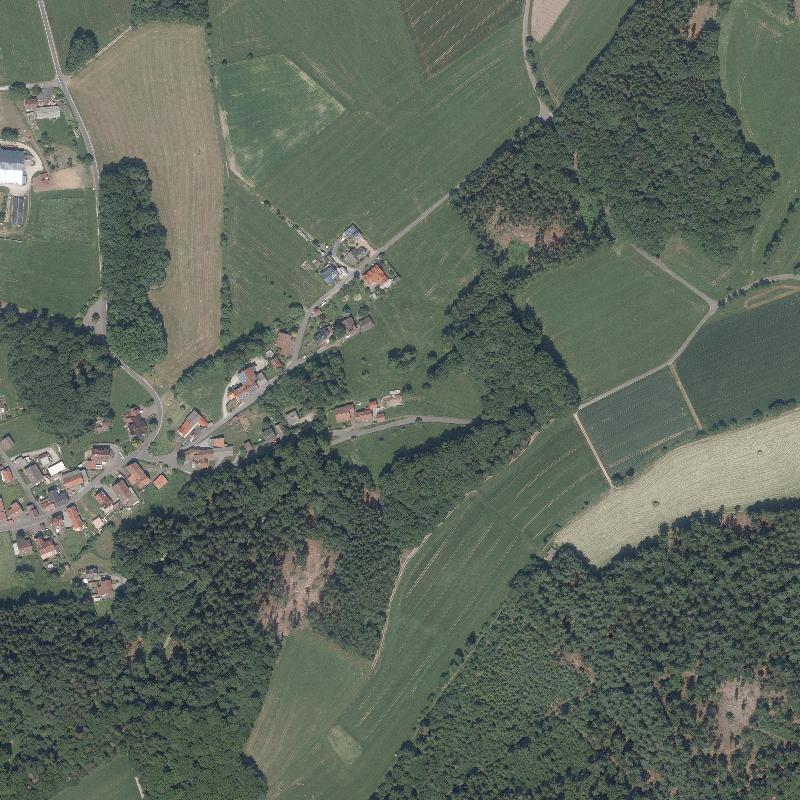 Die Lage von Hausberg im Orthofoto