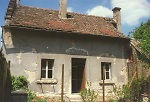 Erfelden: Das ehemalige Synagogengebäude vor der Sanierung (1985) Vorschaubild